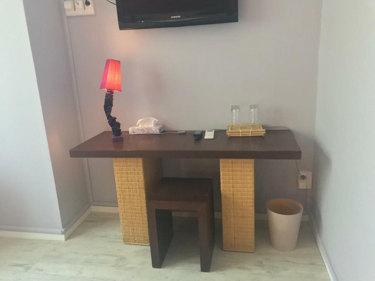 Moodz Hotel Vienne Pont-Eveque Екстер'єр фото